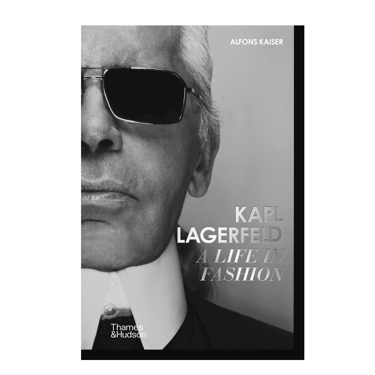 Karl Lagerfeld: A Life in Fashion
