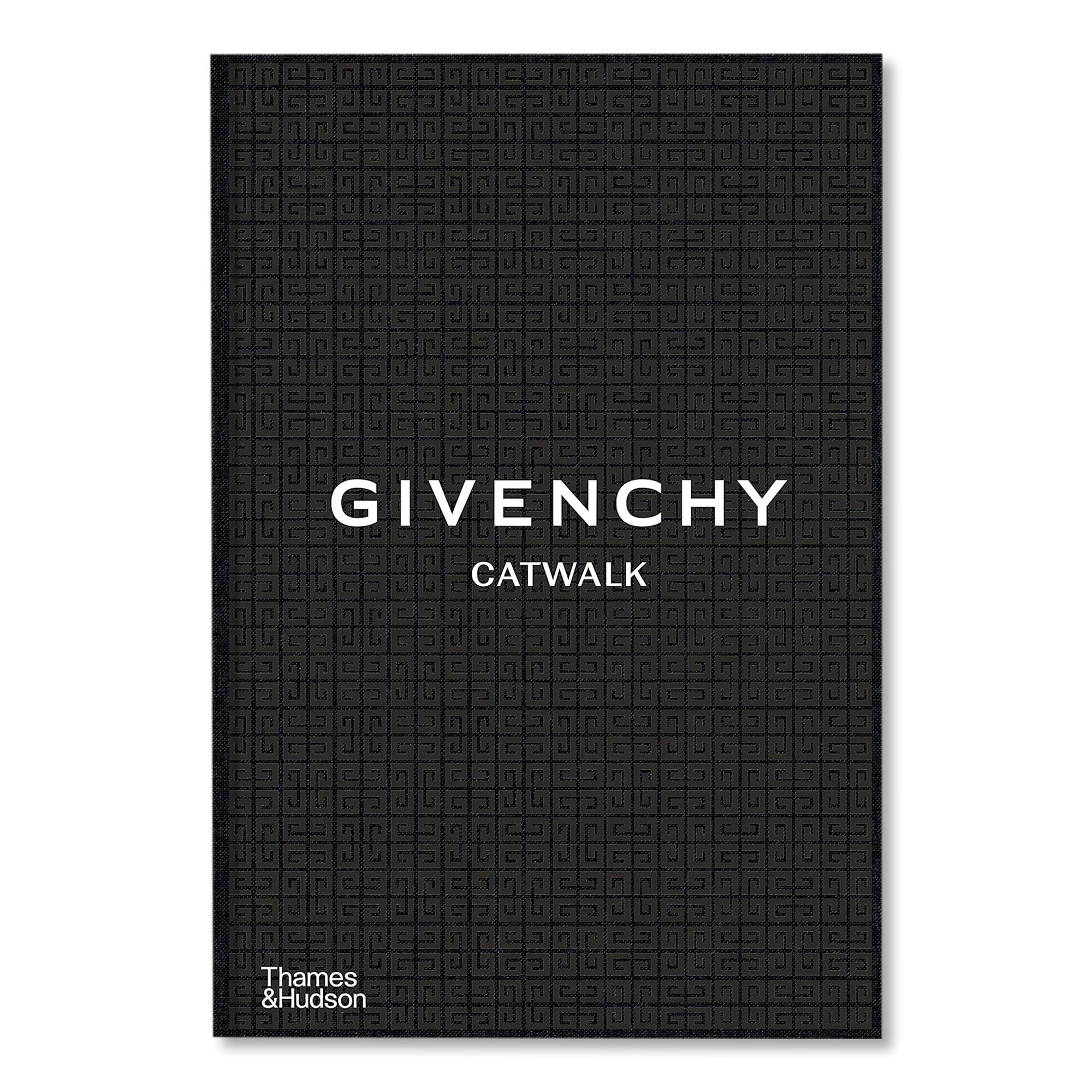 Givenchy Catwalk: The Complete Collections | Мода | купить книги в магазине  Музея «Гараж»